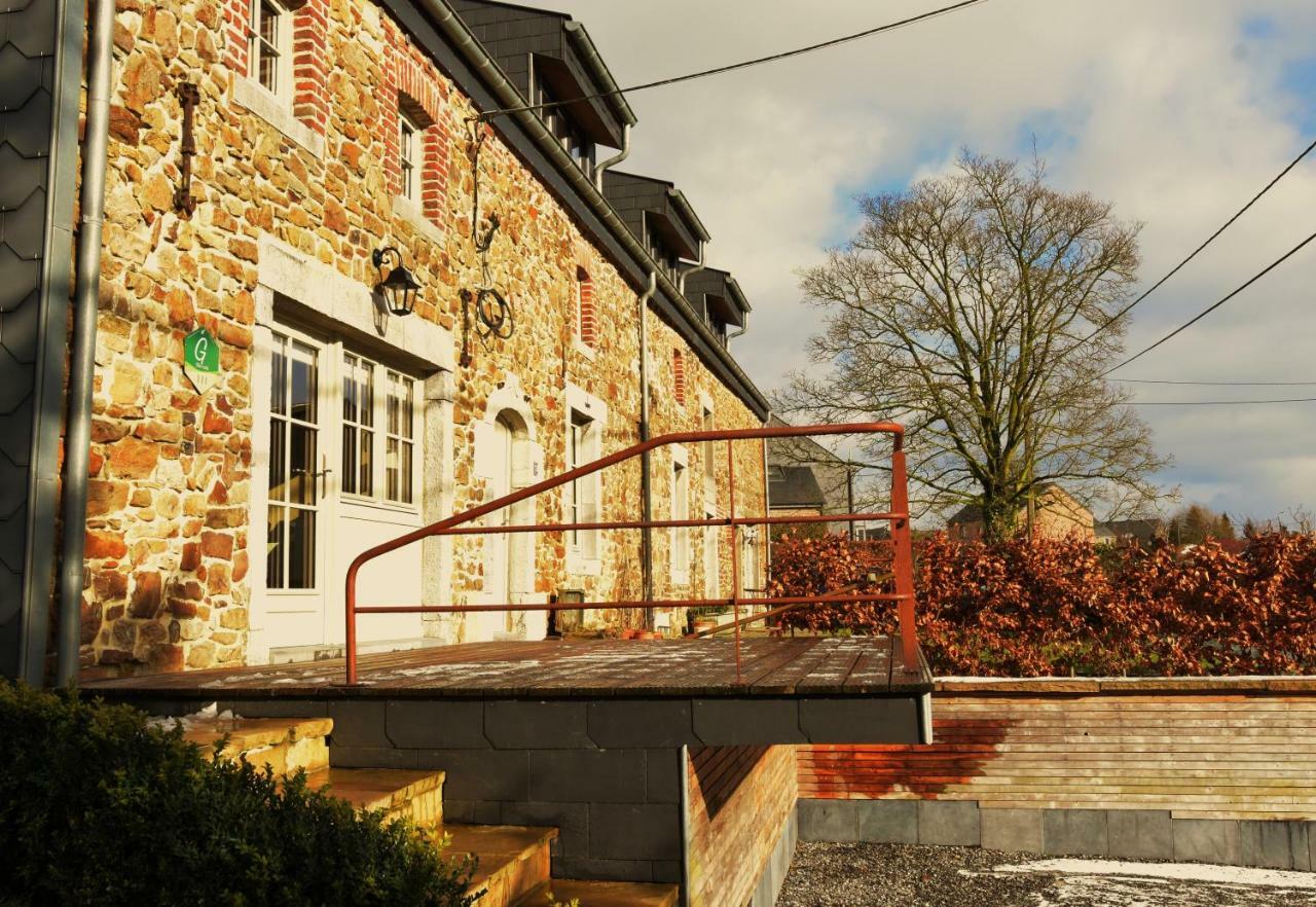Les Houx De Mathieu Villa Engis Exteriör bild